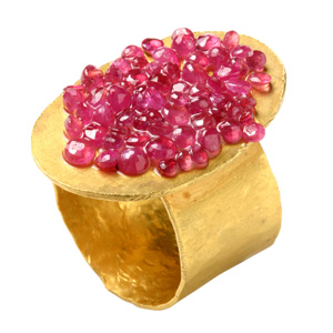 Karl Fritsch 'Rubyring no.418' 2004 Ring - goldplated silver, rubies, epoxy
