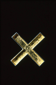 6.41 X Marks the Spot 2000. Brooch; white metal, gold leaf