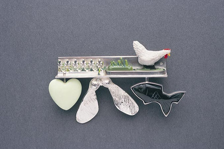 'Dear Green Place' 2003. Brooch; white metal, obsidian, lemon chrysoprase, readymade